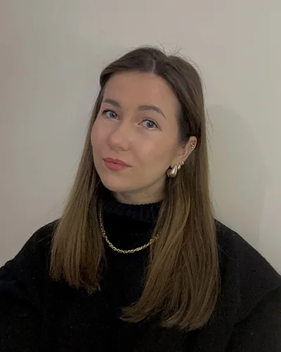 Julianne Bâton